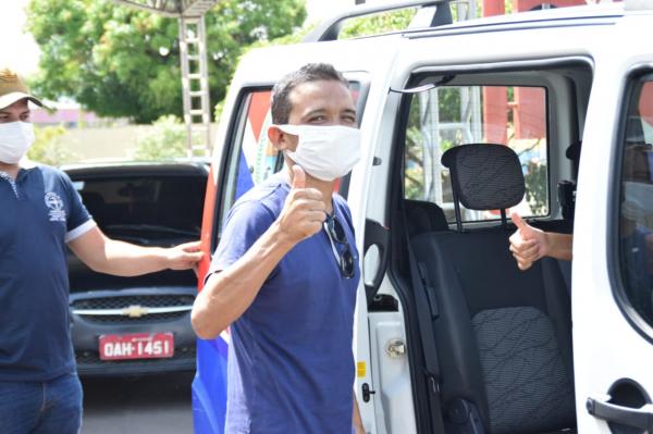 José Marecildo operado na jornada oftalmológica volta a enxergar após cinco anos em Parintins José Marecildo operado na jornada oftalmológica volta a enxergar após cinco anos em Parintins