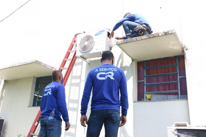 Escola de Tempo Integral da zona sul recebe novos aparelhos de ar-condicionado e serviços de manutenção