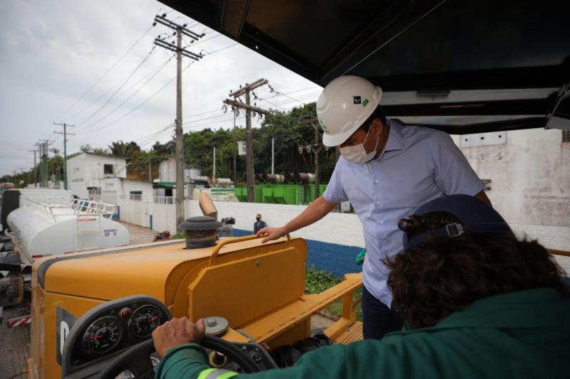Wilson Lima dá início à nova frente de obras da modernização da AM-010 em Rio Preto da Eva