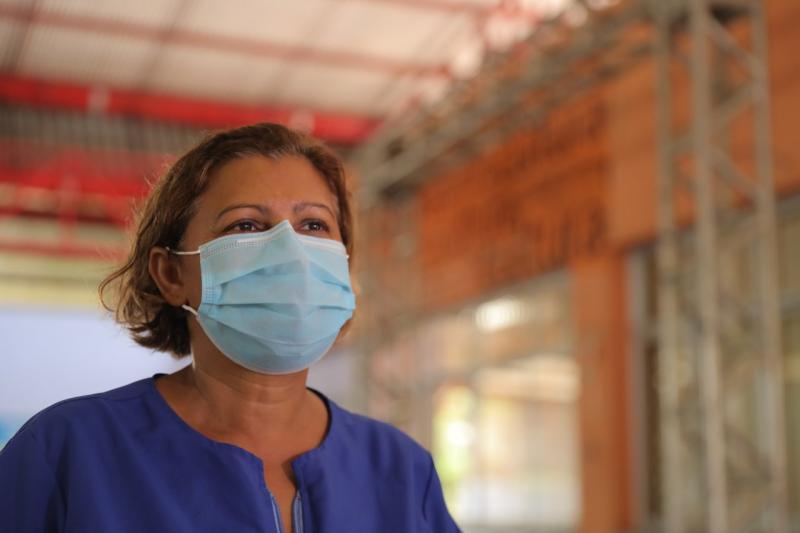 ‘É um sonho’, diz profissional da saúde vacinada com dose de reforço contra Covid-19