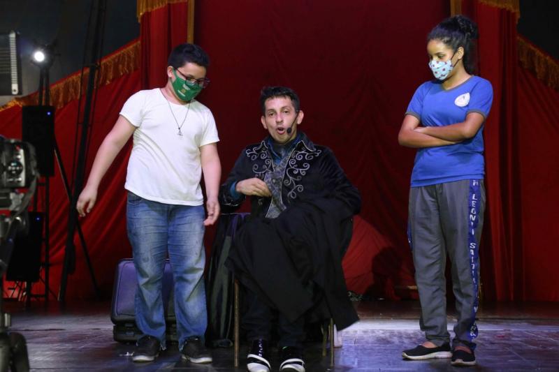 Estudantes das escolas estaduais de Manaus participam do ‘Festival do Circo’ promovido pelo Governo do Estado