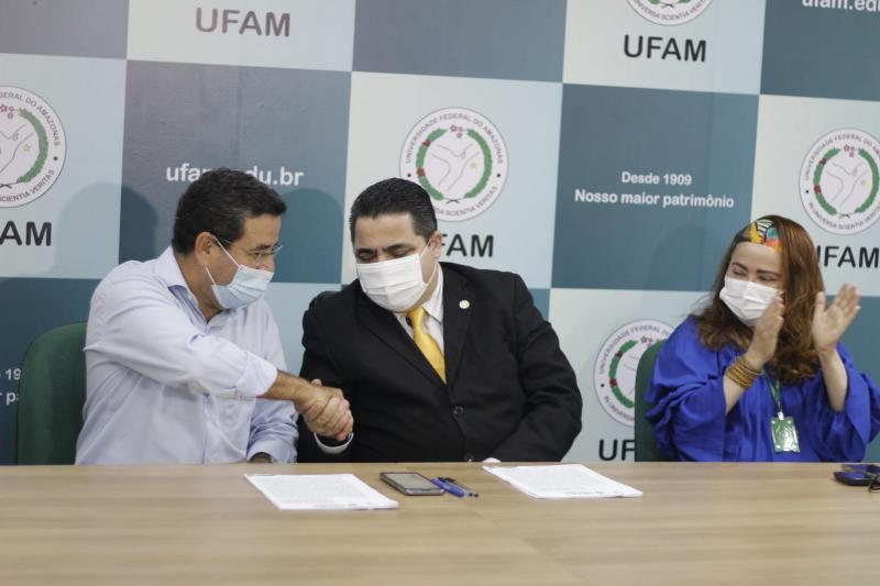 Parceria: Governo do Amazonas e Ufam investem no mapeamento da pecuária e da fertilidade de solos no estado Parceria: Governo do Amazonas e Ufam investem no mapeamento da pecuária e da fertilidade de solos no estado