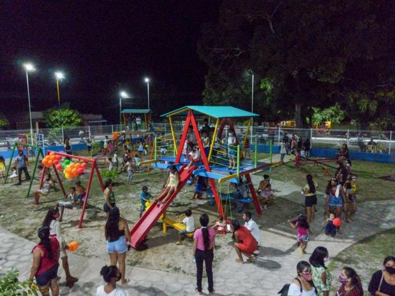 Bi Garcia reinaugura centro de saúde e realiza série de inaugurações na região do Caburi