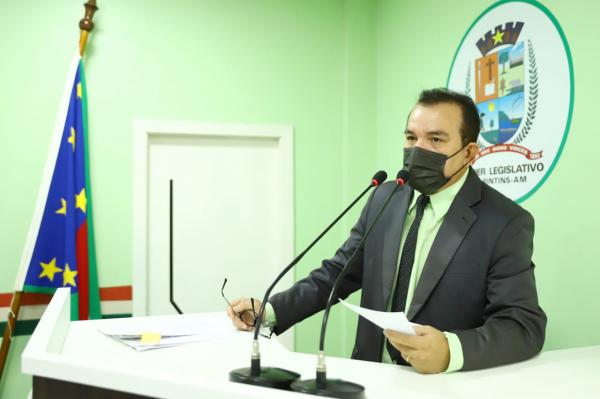 Massilon lamenta descaso de 1 ano e 2 meses do Porto de Parintins interditado