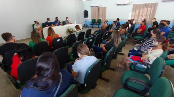 Equipe do CAPS AD de Parintins passa por treinamento