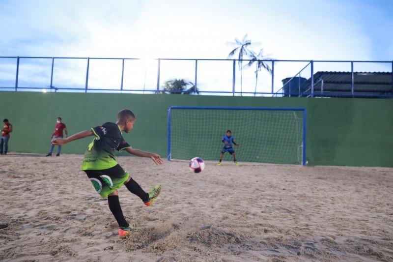 Governo do Amazonas entrega Arena do Monte completamente revitalizada