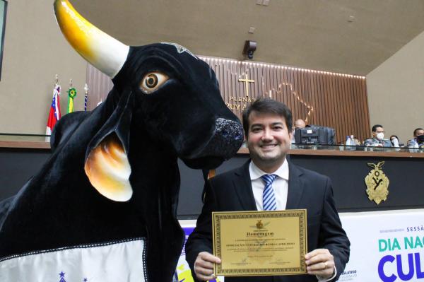 Caprichoso é homenageado pela Aleam no Dia Nacional da Cultura