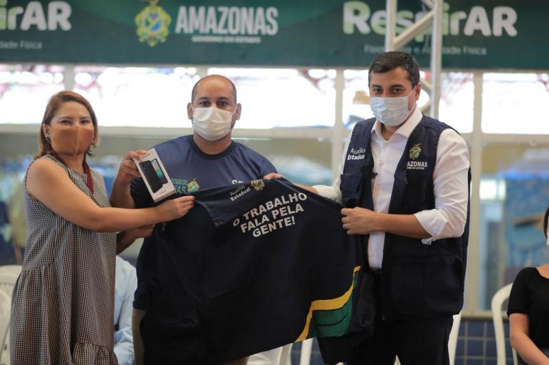 Governador Wilson Lima acompanha último treinamento para entrega dos cartões do Auxílio Estadual