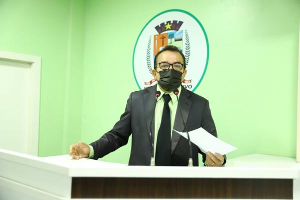 Massilon solicita revitalização das praças públicas de Parintins