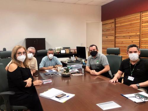 Massilon comemora terceira turma de Direito pela UEA em Parintins