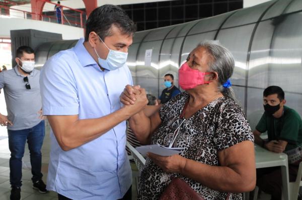 Governador Wilson Lima faz balanço da primeira semana de entrega dos cartões do Auxílio Estadual permanente