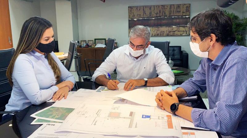 Governo do Amazonas e Prefeitura de Manaus firmam parceria para construção de ponte e praça, nas zonas oeste e norte Governo do Amazonas e Prefeitura de Manaus firmam parceria para construção de ponte e praça, nas zonas oeste e norte