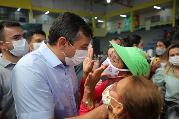 Auxílio Estadual: Wilson Lima inicia entrega dos cartões a mais de 8 mil famílias de Parintins Auxílio Estadual: Wilson Lima inicia entrega dos cartões a mais de 8 mil famílias de Parintins
