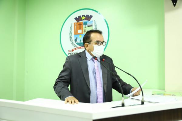 Massilon chama atenção de órgãos ambientais sobre a fuligem asfáltica no Aninga