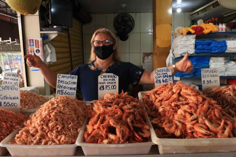 Pacote de reformas vai dar cara nova a 70% das feiras de Manaus