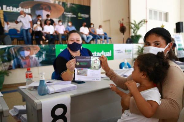 Mais de 247 mil famílias do Amazonas já estão recebendo o Auxílio Estadual do Governo do Estado