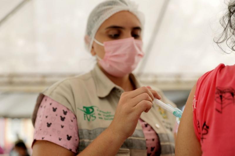 Governo do Estado reduz para três meses intervalo para dose de reforço contra Covid-19 para pessoas a partir de 60 anos