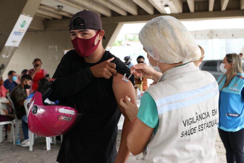 Vacinômetro do Amazonas destaca aplicação de 5.537.686 doses contra Covid-19 até este domingo (09/01)