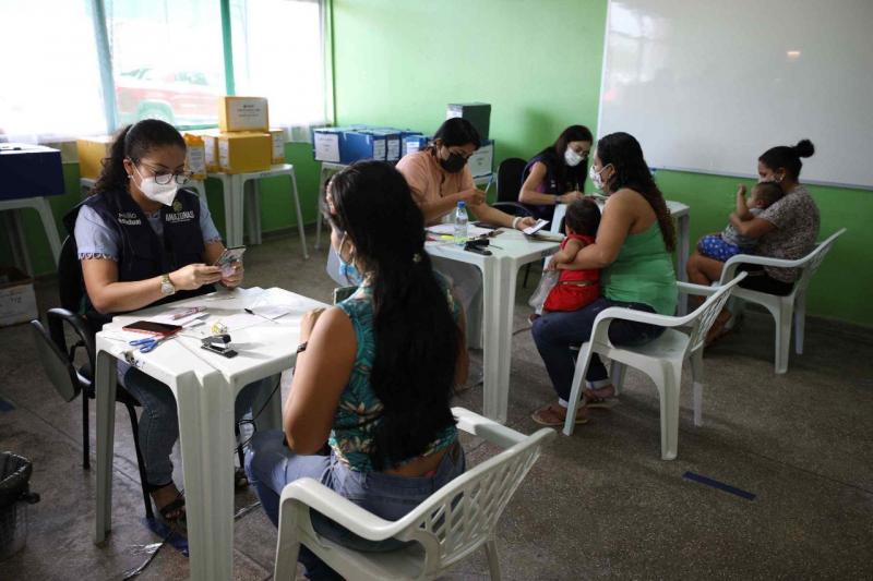 Governo do Amazonas retoma distribuição do Auxílio Estadual permanente na capital e no interior Governo do Amazonas retoma distribuição do Auxílio Estadual permanente na capital e no interior