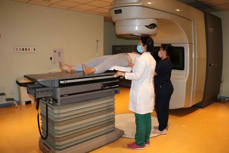 Com equipamentos modernos, FCecon ofertou radioterapia a 1,6 mil pacientes em 2021 Com equipamentos modernos, FCecon ofertou radioterapia a 1,6 mil pacientes em 2021