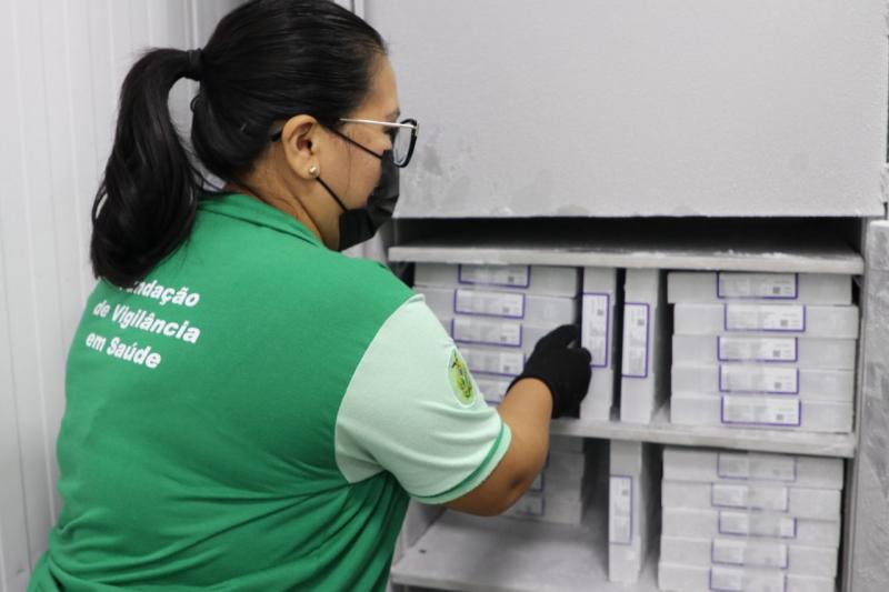 Amazonas recebe 163,8 mil doses de vacina contra Covid-19 para maiores de 12 anos, nesta terça-feira (18/01)