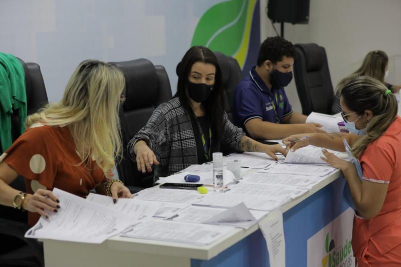 Governo do Amazonas reforça a rede de assistência contratando mais de 1.300 profissionais de saúde
