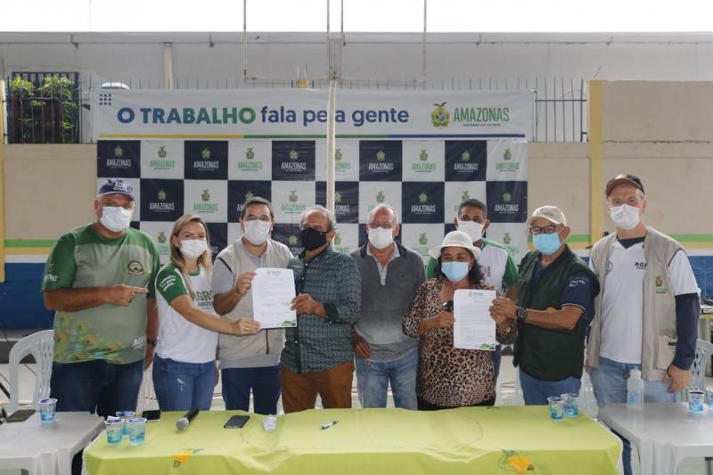 Governo do Amazonas beneficia produtores rurais de Manacapuru e Novo Airão