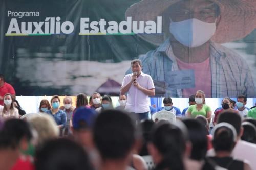 Governo do Estado entregou mais de 275 mil cartões do Auxílio Estadual permanente em todo o Amazonas