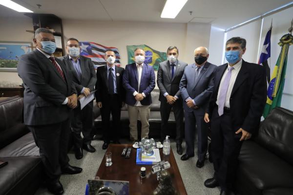 Wilson Lima se reúne com relator da reforma tributária e defende competitividade do Polo Industrial de Manaus