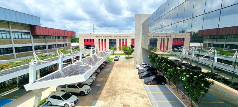 TCE-AM e UEA firmam parceria para capacitação de servidores e troca de experiências