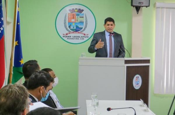 Prefeito de Parintins vai anunciar dia 18 reajuste dos professores municipais 