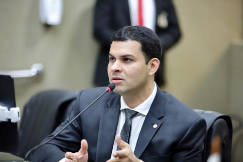 Saullo Vianna pede revogação imediata do decreto federal que reduz 25% do IPI