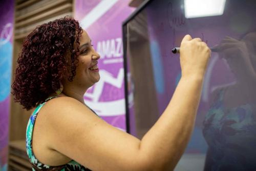 Oito de Março: mulheres representam mais de 70% do quadro de servidores da Educação