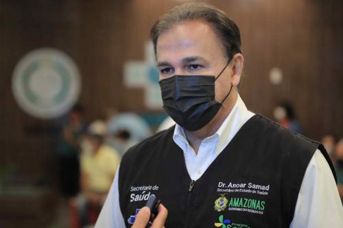 Secretário Anoar Samad ressalta importância da vacinação para prevenção contra nova variante Deltacron