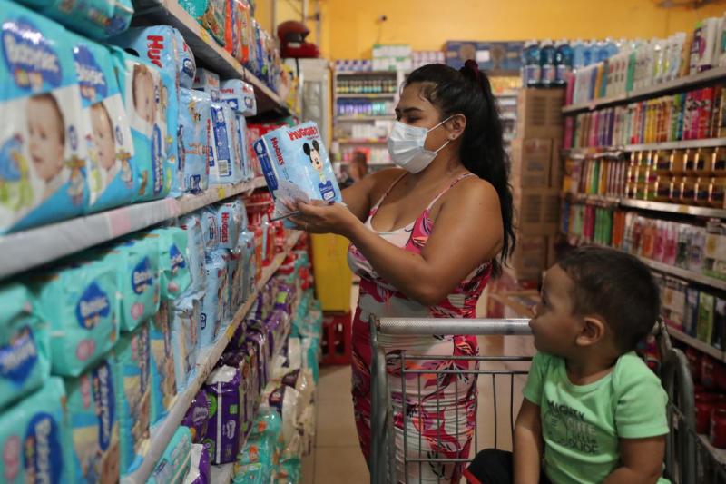 Auxílio Estadual: comércio registra movimentação e aumento no lucro pode chegar a 45% em estabelecimentos