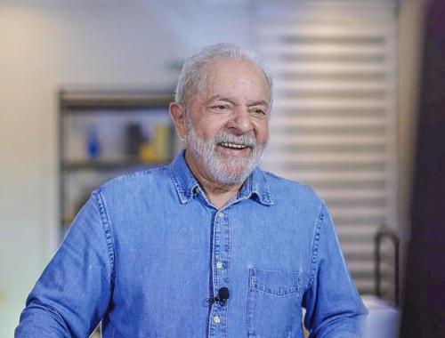 Botija de gás: Era R$ 33 reais com Lula, Dilma chegou a R$ 45 reais, na gestão Temer subiu para R$ 70 e no governo Bolsonaro está R$ 120 e R$ 130 reais