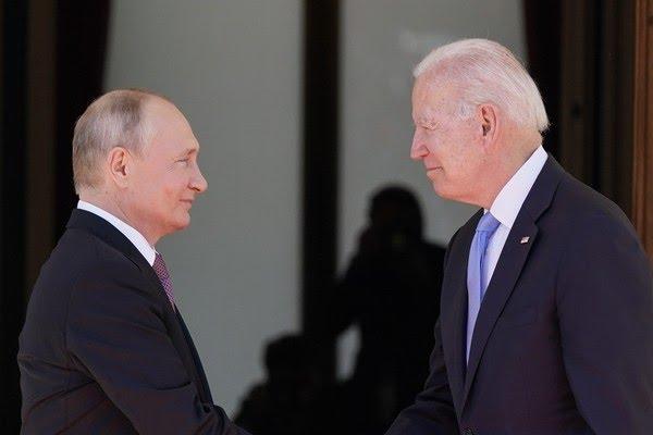 Rússia diz que relações com EUA estão perto de se romper após comentários de Biden sobre Putin