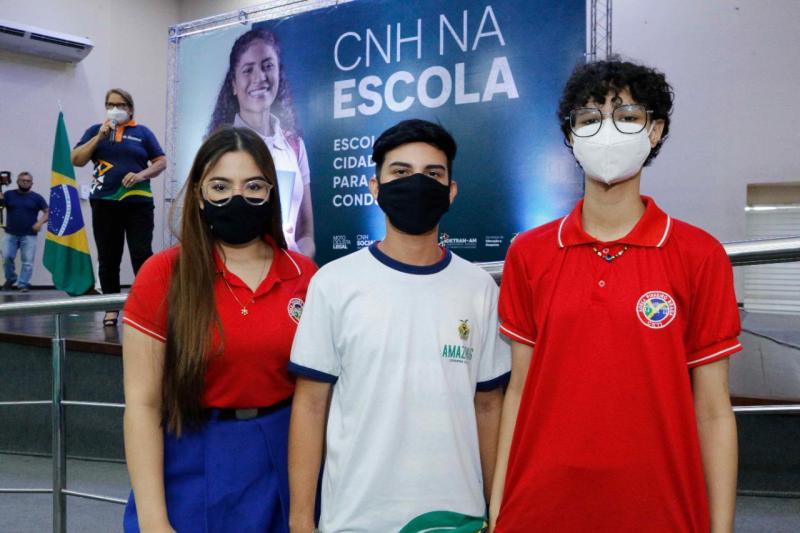 CNH na Escola: projeto-piloto do Governo do Amazonas representa oportunidade para estudantes de baixa renda