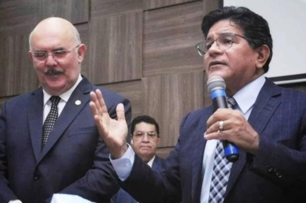 Pastor do gabinete paralelo pediu 1 kg de ouro a prefeito em troca de verbas do MEC, diz jornal