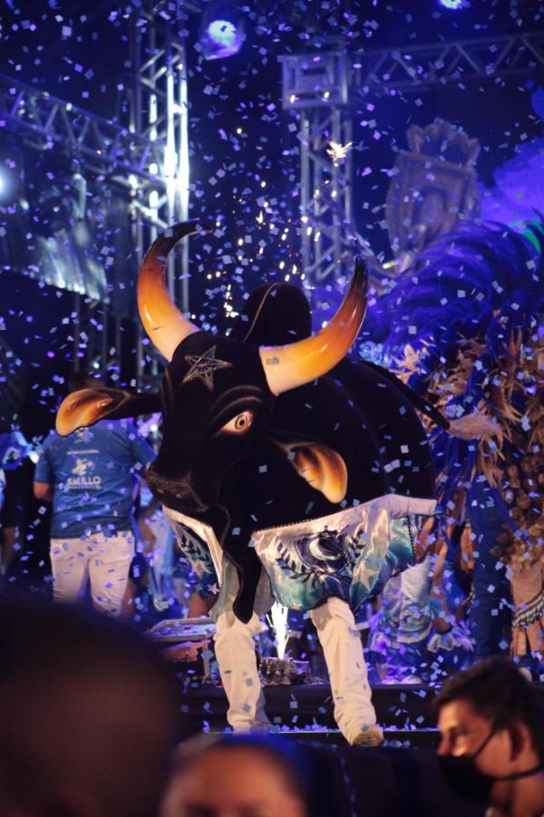 Caprichoso leva clima de festival para a arena do Bumbódromo em noite de lançamento da disputa