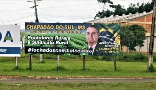 Ministro do TSE que proibiu política no Lolla negou retirada de propaganda pró-Bolsonaro