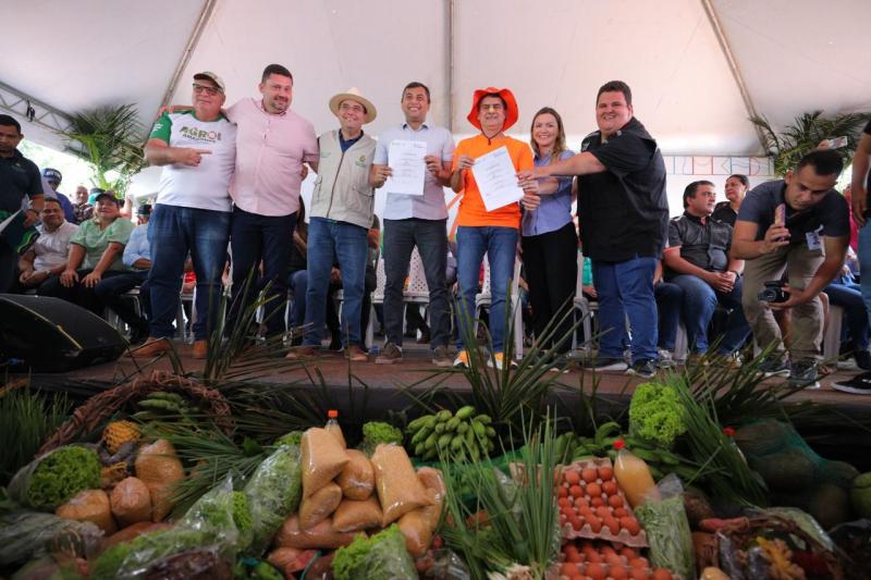 Wilson Lima anuncia pavimentação dos ramais do Pau Rosa e da Cooperativa, que vai beneficiar 1 mil famílias