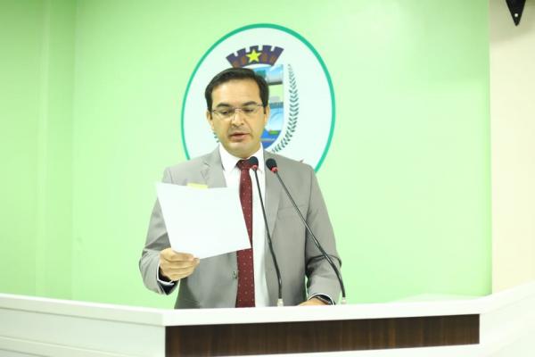 Mateus Assayag solicita asfaltamento e terraplanagem da Estrada São Miguel do Parananema e Estrada do Macurany