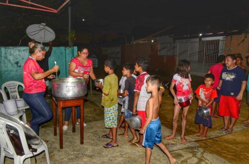 Garantido faz Ação Solidária auxiliando famílias atingidas pelo temporal