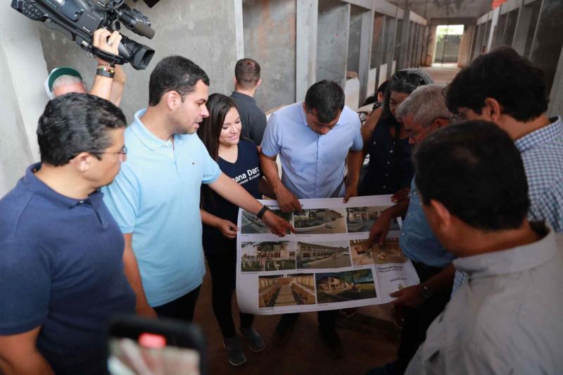 Wilson Lima dá ordem de serviço para obra de construção do Mercado Central de Careiro da Várzea