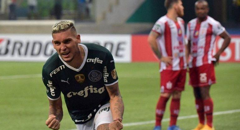 Com show de Navarro, Palmeiras atropela na Libertadores: 8 a 1