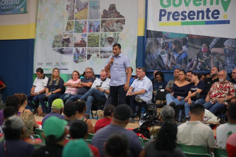 Em Carauari, Wilson Lima anuncia recurso financeiro a agricultores afetados pela cheia