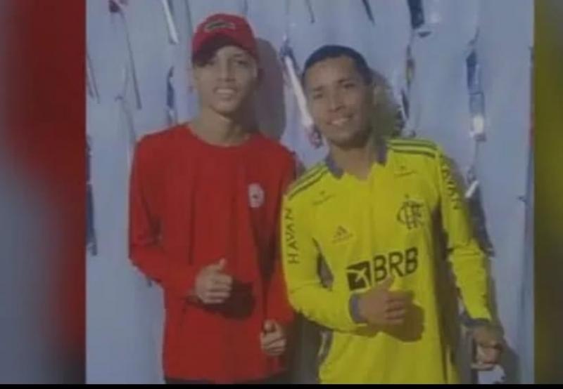 Pai e filho são mortos enquanto vendiam churrasco em Manaus