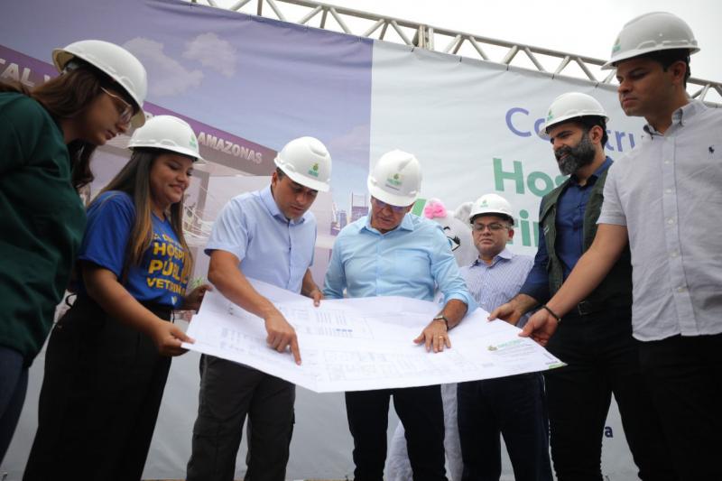 Wilson Lima assina ordem de serviço para construção do primeiro hospital público veterinário do Amazonas