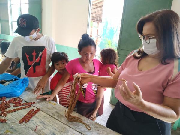 Dia do Índio:  Márcia Baranda destaca produção de biojoias por mulheres Sateré Mawé e a proposta de inclusão do artesanato indígena na rota do turismo 